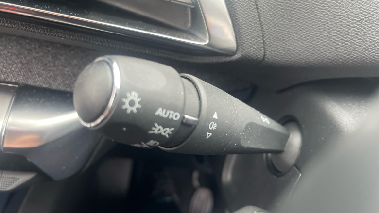 Peugeot 3008 1.5 BlueHDi Allure Premium 5dr Diesel Estate